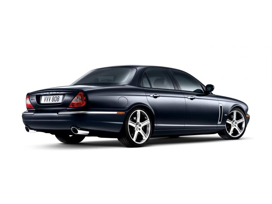  Jaguar XJR Portfolio 2006 года  (UK) (фото 8 из 23)